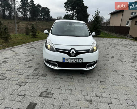Белый Рено Сценик, объемом двигателя 1.46 л и пробегом 172 тыс. км за 8750 $, фото 2 на Automoto.ua