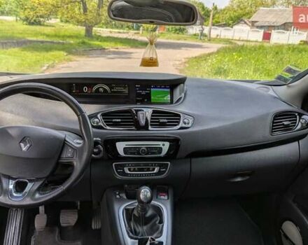 Рено Сценик 2015 в Дубно на Automoto.ua Белый Рено Сценик, объемом двигателя 1.46 л и пробегом 212 тыс. км за 10200 $, фото 25 на Automoto.ua