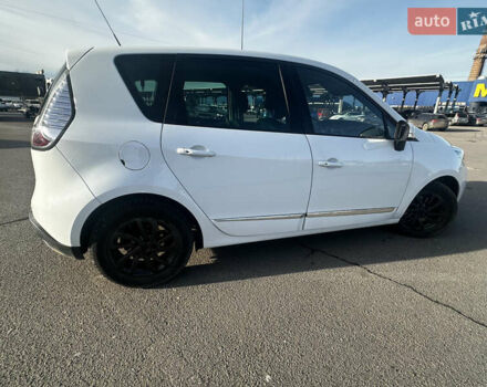 Білий Рено Сценік, об'ємом двигуна 1.46 л та пробігом 173 тис. км за 8850 $, фото 7 на Automoto.ua