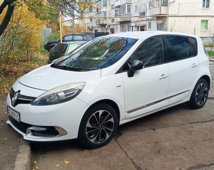Рено Сценик 2015 в Львове на Automoto.ua Белый Рено Сценик, объемом двигателя 1.5 л и пробегом 190 тыс. км за 10000 $, фото 5 на Automoto.ua