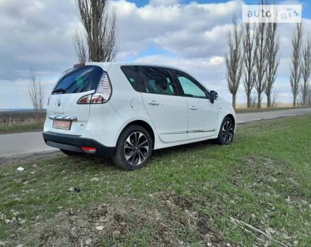 Белый Рено Сценик, объемом двигателя 1.5 л и пробегом 175 тыс. км за 11200 $, фото 21 на Automoto.ua
