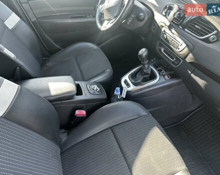 Білий Рено Сценік, об'ємом двигуна 1.46 л та пробігом 172 тис. км за 8150 $, фото 10 на Automoto.ua