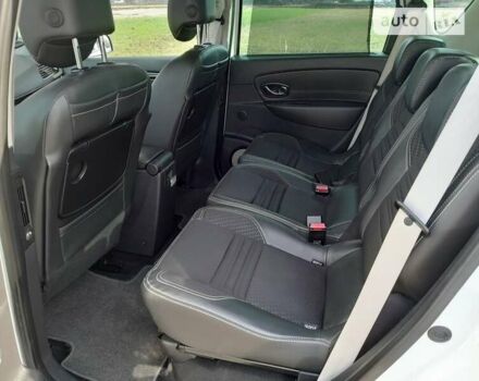 Белый Рено Сценик, объемом двигателя 1.5 л и пробегом 175 тыс. км за 11200 $, фото 30 на Automoto.ua