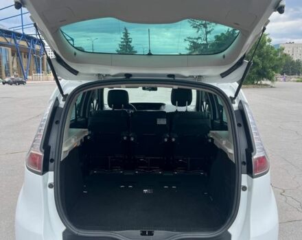 Білий Рено Сценік, об'ємом двигуна 1.46 л та пробігом 330 тис. км за 8900 $, фото 5 на Automoto.ua