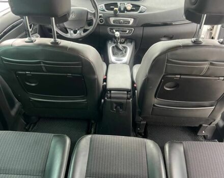 Білий Рено Сценік, об'ємом двигуна 1.46 л та пробігом 330 тис. км за 8900 $, фото 17 на Automoto.ua