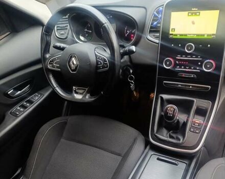 Белый Рено Сценик, объемом двигателя 1.5 л и пробегом 249 тыс. км за 11700 $, фото 32 на Automoto.ua