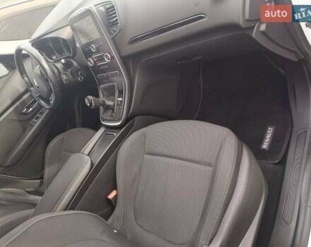 Белый Рено Сценик, объемом двигателя 1.46 л и пробегом 248 тыс. км за 11800 $, фото 7 на Automoto.ua