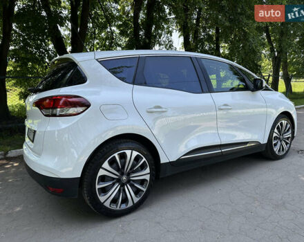 Белый Рено Сценик, объемом двигателя 1.46 л и пробегом 210 тыс. км за 14999 $, фото 16 на Automoto.ua