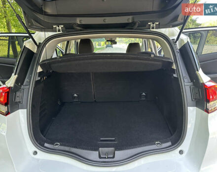 Белый Рено Сценик, объемом двигателя 1.46 л и пробегом 210 тыс. км за 14999 $, фото 44 на Automoto.ua