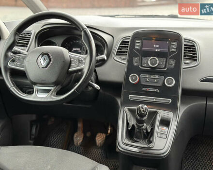 Білий Рено Сценік, об'ємом двигуна 1.5 л та пробігом 176 тис. км за 13300 $, фото 22 на Automoto.ua
