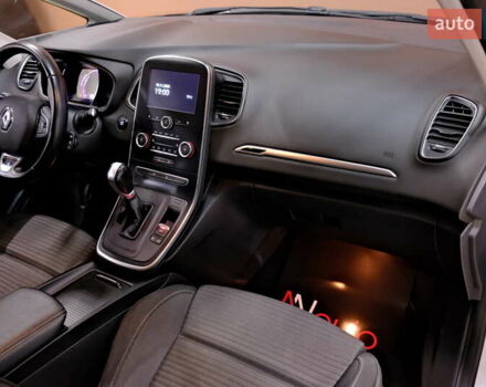 Белый Рено Сценик, объемом двигателя 1.5 л и пробегом 223 тыс. км за 15900 $, фото 43 на Automoto.ua