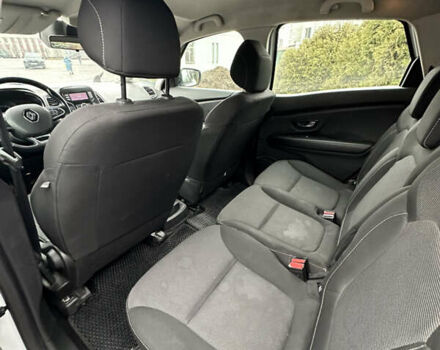 Білий Рено Сценік, об'ємом двигуна 1.5 л та пробігом 176 тис. км за 13300 $, фото 12 на Automoto.ua