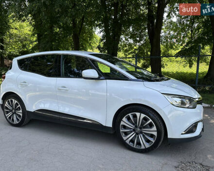 Белый Рено Сценик, объемом двигателя 1.46 л и пробегом 210 тыс. км за 14999 $, фото 7 на Automoto.ua