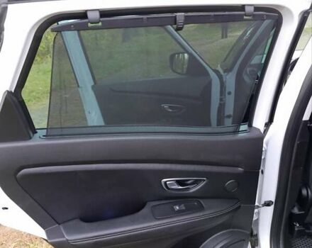 Белый Рено Сценик, объемом двигателя 1.6 л и пробегом 232 тыс. км за 17100 $, фото 2 на Automoto.ua