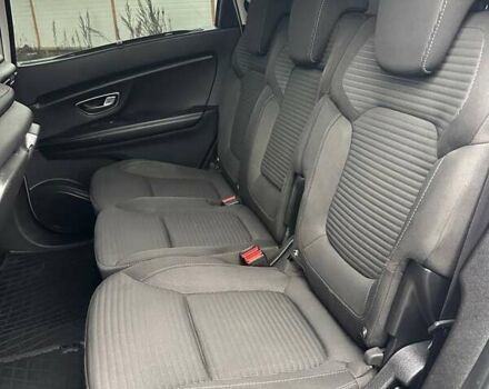 Белый Рено Сценик, объемом двигателя 1.46 л и пробегом 297 тыс. км за 14800 $, фото 7 на Automoto.ua