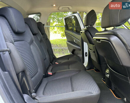 Белый Рено Сценик, объемом двигателя 1.46 л и пробегом 210 тыс. км за 14999 $, фото 39 на Automoto.ua