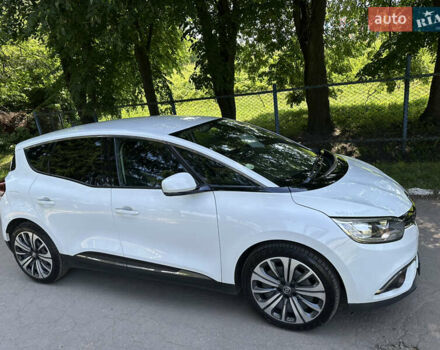 Белый Рено Сценик, объемом двигателя 1.46 л и пробегом 210 тыс. км за 14999 $, фото 9 на Automoto.ua