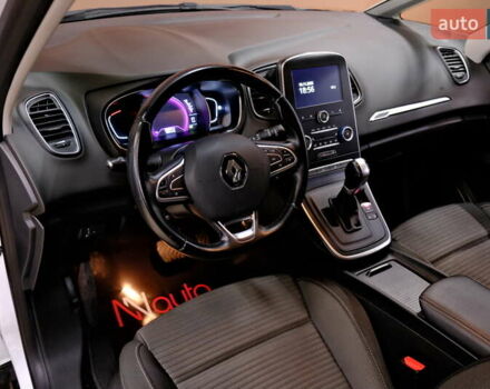 Белый Рено Сценик, объемом двигателя 1.5 л и пробегом 223 тыс. км за 15900 $, фото 30 на Automoto.ua