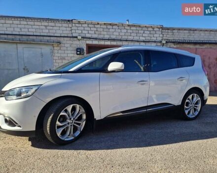 Белый Рено Сценик, объемом двигателя 1.6 л и пробегом 230 тыс. км за 14800 $, фото 6 на Automoto.ua