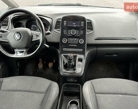 Білий Рено Сценік, об'ємом двигуна 1.5 л та пробігом 176 тис. км за 13300 $, фото 20 на Automoto.ua