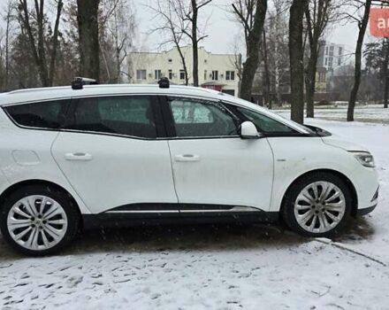 Белый Рено Сценик, объемом двигателя 1.6 л и пробегом 180 тыс. км за 17000 $, фото 1 на Automoto.ua