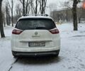 Белый Рено Сценик, объемом двигателя 1.6 л и пробегом 180 тыс. км за 17000 $, фото 3 на Automoto.ua