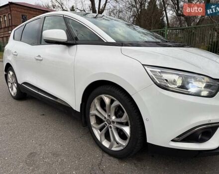 Белый Рено Сценик, объемом двигателя 1.8 л и пробегом 163 тыс. км за 14500 $, фото 2 на Automoto.ua