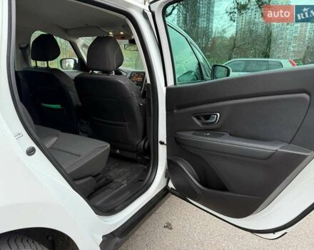 Белый Рено Сценик, объемом двигателя 1.8 л и пробегом 163 тыс. км за 14500 $, фото 14 на Automoto.ua