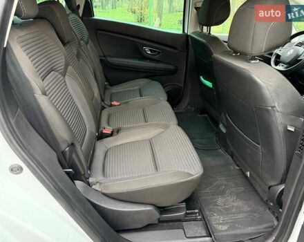 Белый Рено Сценик, объемом двигателя 1.8 л и пробегом 163 тыс. км за 14500 $, фото 12 на Automoto.ua