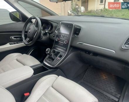 Рено Сценик 2019 в Луцке на Automoto.ua Белый Рено Сценик, объемом двигателя 1.7 л и пробегом 206 тыс. км за 14890 $, фото 15 на Automoto.ua