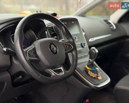 Белый Рено Сценик, объемом двигателя 1.8 л и пробегом 230 тыс. км за 16800 $, фото 35 на Automoto.ua