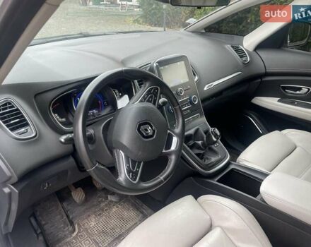 Рено Сценик 2019 в Луцке на Automoto.ua Белый Рено Сценик, объемом двигателя 1.7 л и пробегом 206 тыс. км за 14890 $, фото 17 на Automoto.ua