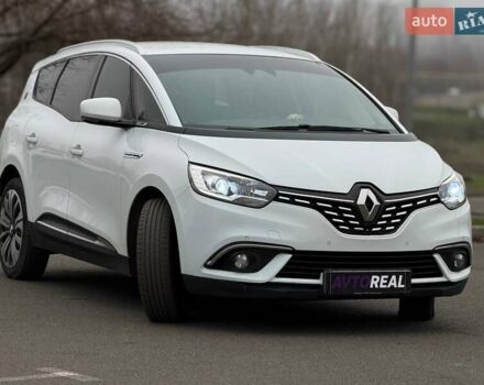 Белый Рено Сценик, объемом двигателя 1.8 л и пробегом 230 тыс. км за 16800 $, фото 3 на Automoto.ua