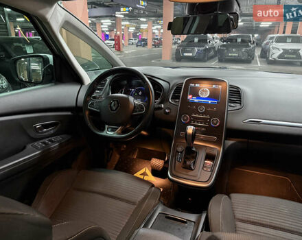 Белый Рено Сценик, объемом двигателя 1.8 л и пробегом 174 тыс. км за 18500 $, фото 35 на Automoto.ua