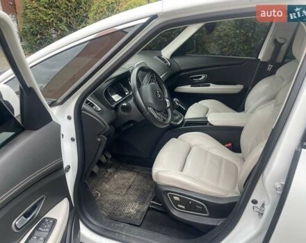 Рено Сценик 2019 в Луцке на Automoto.ua Белый Рено Сценик, объемом двигателя 1.7 л и пробегом 206 тыс. км за 14890 $, фото 18 на Automoto.ua