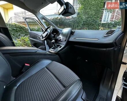 Белый Рено Сценик, объемом двигателя 1.7 л и пробегом 153 тыс. км за 13900 $, фото 35 на Automoto.ua