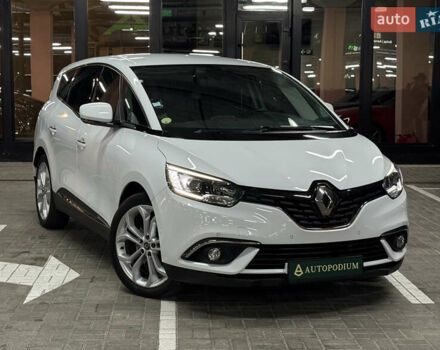 Белый Рено Сценик, объемом двигателя 1.8 л и пробегом 174 тыс. км за 18500 $, фото 1 на Automoto.ua