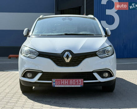Белый Рено Сценик, объемом двигателя 1.7 л и пробегом 140 тыс. км за 16750 $, фото 3 на Automoto.ua