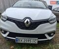 Белый Рено Сценик, объемом двигателя 1.7 л и пробегом 70 тыс. км за 15500 $, фото 1 на Automoto.ua