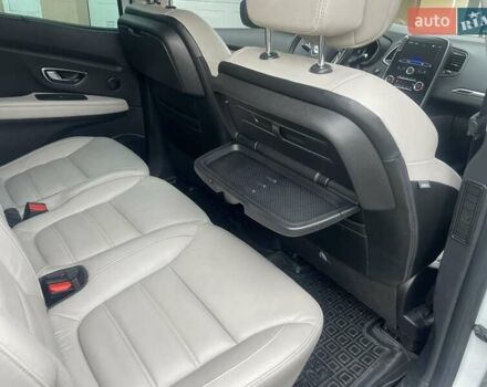 Рено Сценик 2019 в Луцке на Automoto.ua Белый Рено Сценик, объемом двигателя 1.7 л и пробегом 206 тыс. км за 14890 $, фото 14 на Automoto.ua