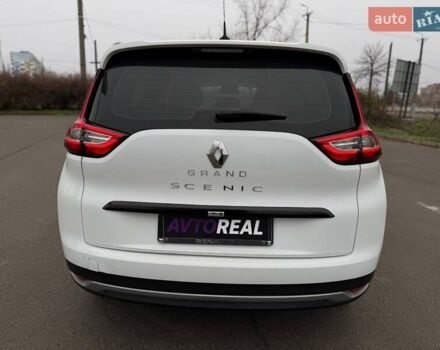 Белый Рено Сценик, объемом двигателя 1.8 л и пробегом 230 тыс. км за 16800 $, фото 25 на Automoto.ua