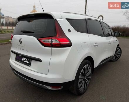 Белый Рено Сценик, объемом двигателя 1.8 л и пробегом 230 тыс. км за 16800 $, фото 23 на Automoto.ua
