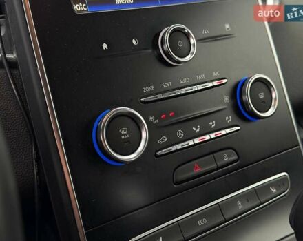 Белый Рено Сценик, объемом двигателя 1.8 л и пробегом 230 тыс. км за 16800 $, фото 47 на Automoto.ua