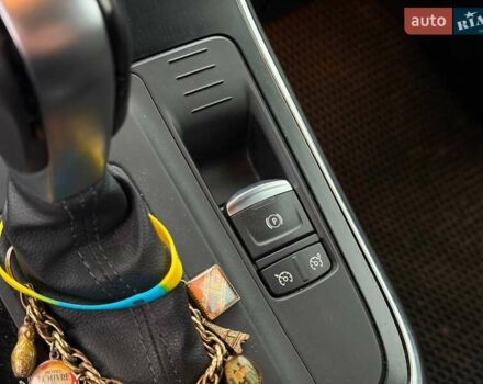 Белый Рено Сценик, объемом двигателя 1.8 л и пробегом 230 тыс. км за 16800 $, фото 50 на Automoto.ua