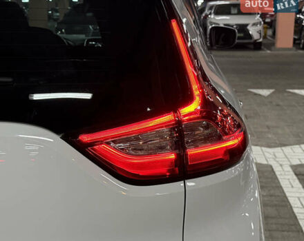 Белый Рено Сценик, объемом двигателя 1.8 л и пробегом 174 тыс. км за 18500 $, фото 11 на Automoto.ua