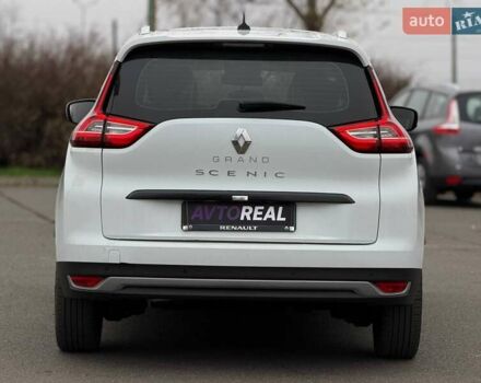 Белый Рено Сценик, объемом двигателя 1.8 л и пробегом 230 тыс. км за 16800 $, фото 18 на Automoto.ua