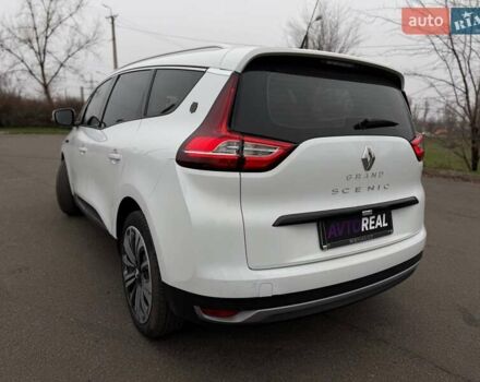 Белый Рено Сценик, объемом двигателя 1.8 л и пробегом 230 тыс. км за 16800 $, фото 26 на Automoto.ua