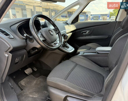 Белый Рено Сценик, объемом двигателя 1.7 л и пробегом 140 тыс. км за 16750 $, фото 26 на Automoto.ua
