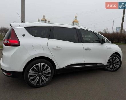Белый Рено Сценик, объемом двигателя 1.8 л и пробегом 230 тыс. км за 16800 $, фото 22 на Automoto.ua
