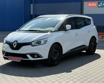 Белый Рено Сценик, объемом двигателя 1.7 л и пробегом 140 тыс. км за 16750 $, фото 13 на Automoto.ua
